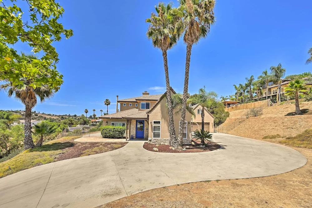 Luxe Vista Getaway w/ Private Pool & Hot Tub!