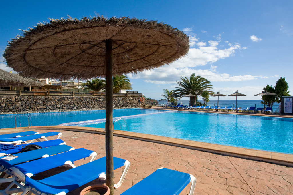 Beach & Waterfront