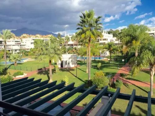 Bonito apartamento en Nueva Andalucia