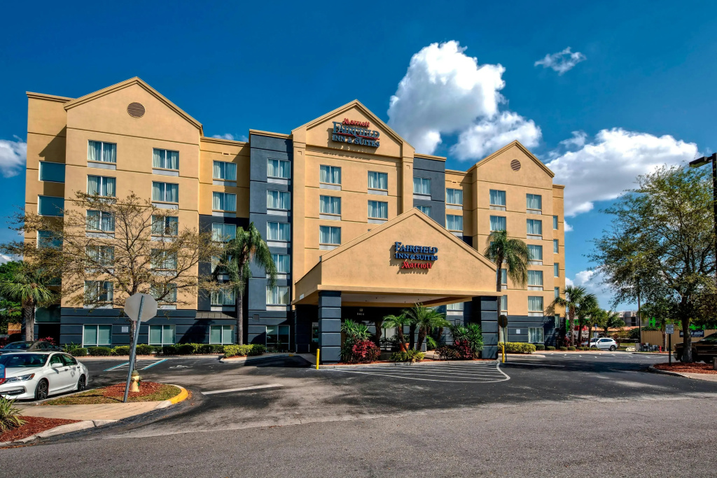 Fairfield Inn & Suites by Marriott Near Universal Orlando