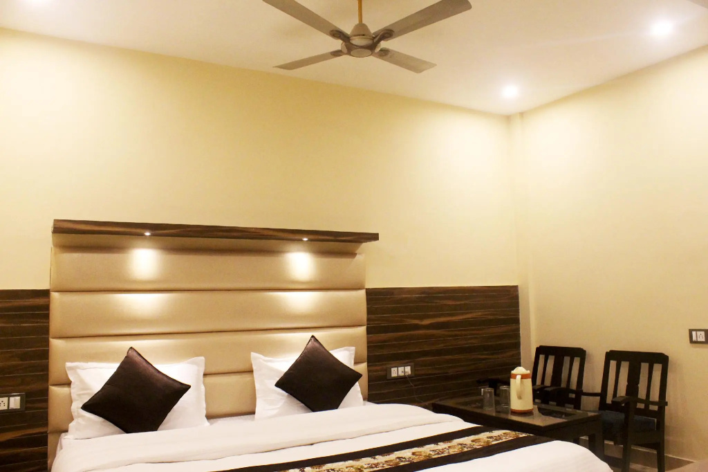 Hotel Ganga Heights By Avadhesh Group Of Hospitality - Chambres