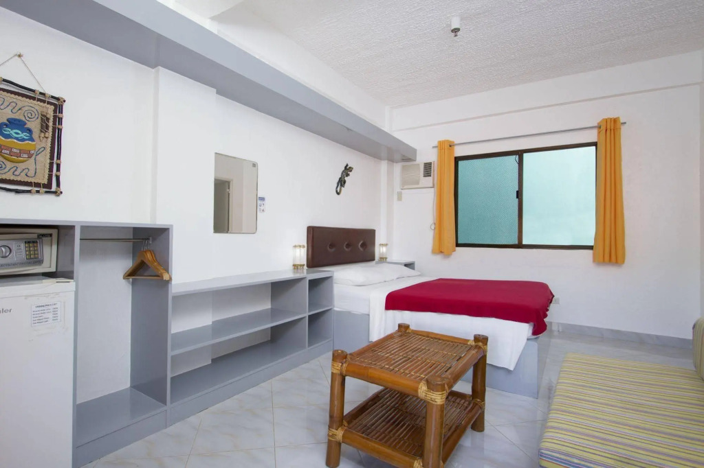 Island Jewel Inn Boracay