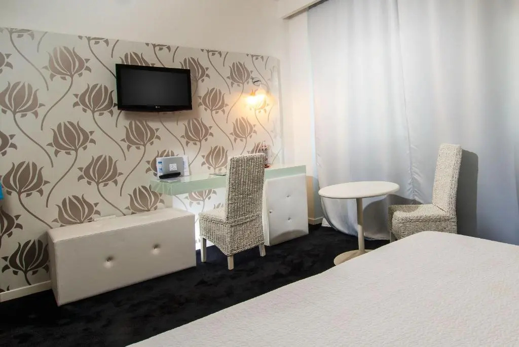 Hotel Mediterraneo - Chambres