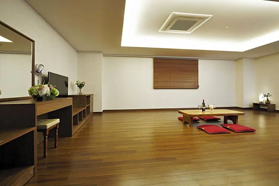 ibis Styles Ambassador Jeonju City Centre - Chambres