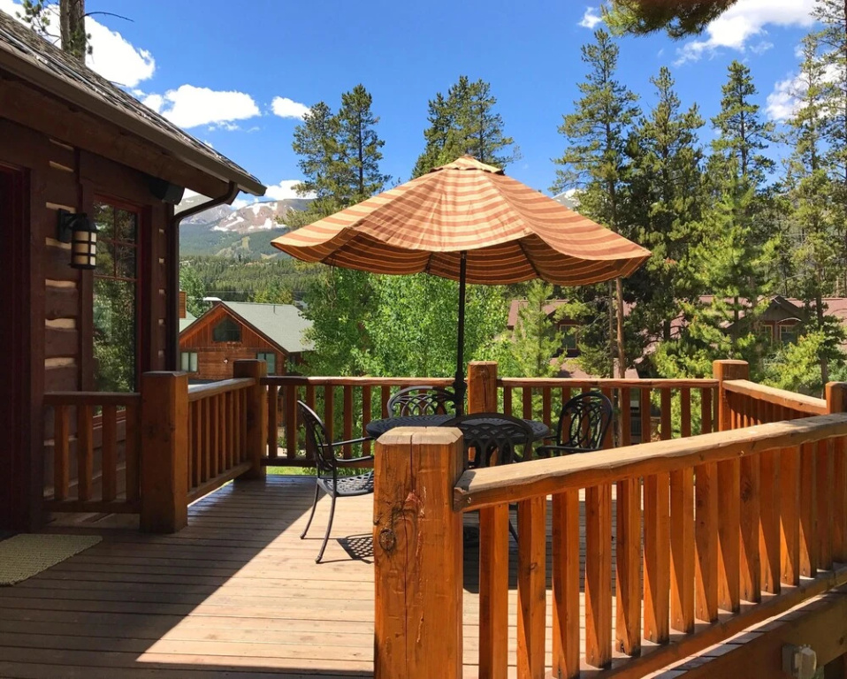 Cottage with balcony