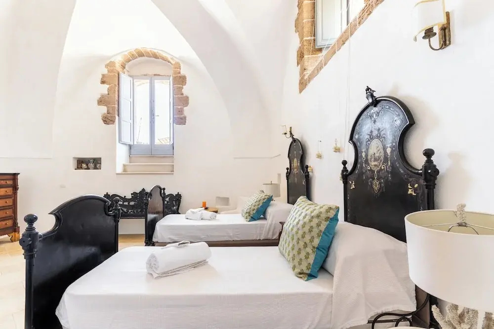 Grand room