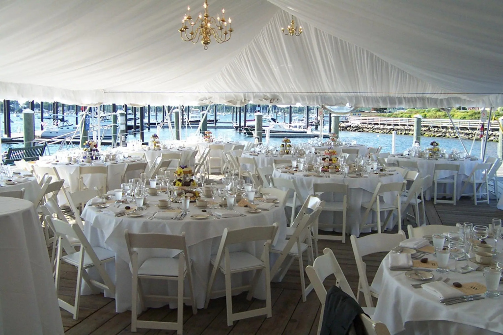 Bristol Harbor Inn - Général