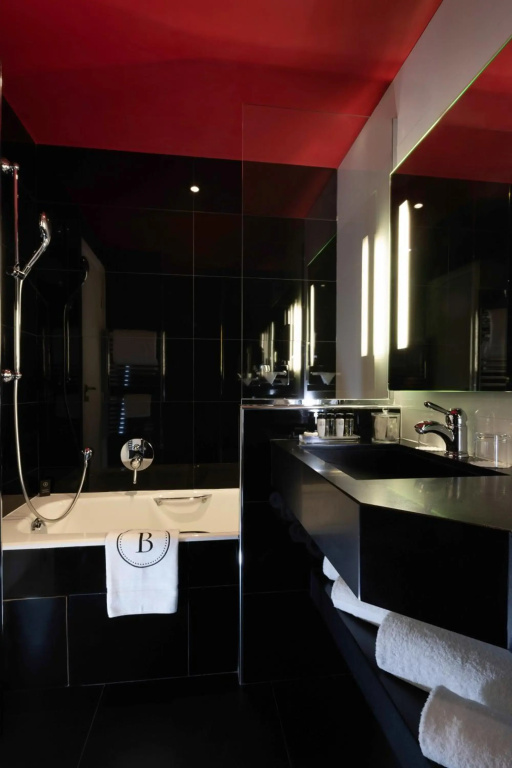 Le Belmont Paris 33