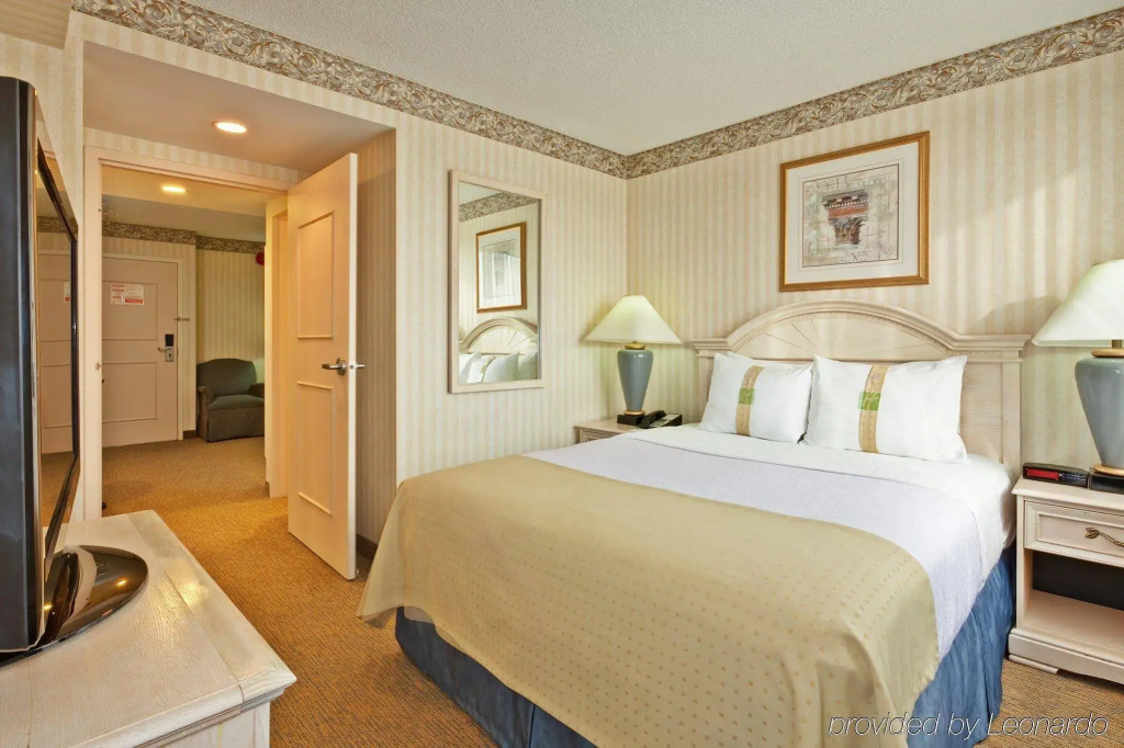 Holiday Inn Express & Suites Mississauga-Toronto Southwest by IHG - Général