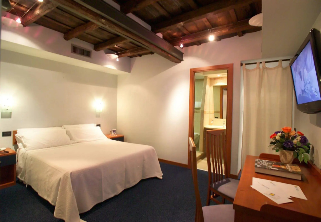 Hotel photo 22