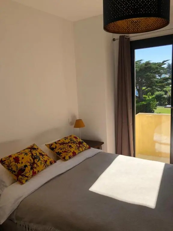 Maison familiale au calme/5 chambres/Grand jardin