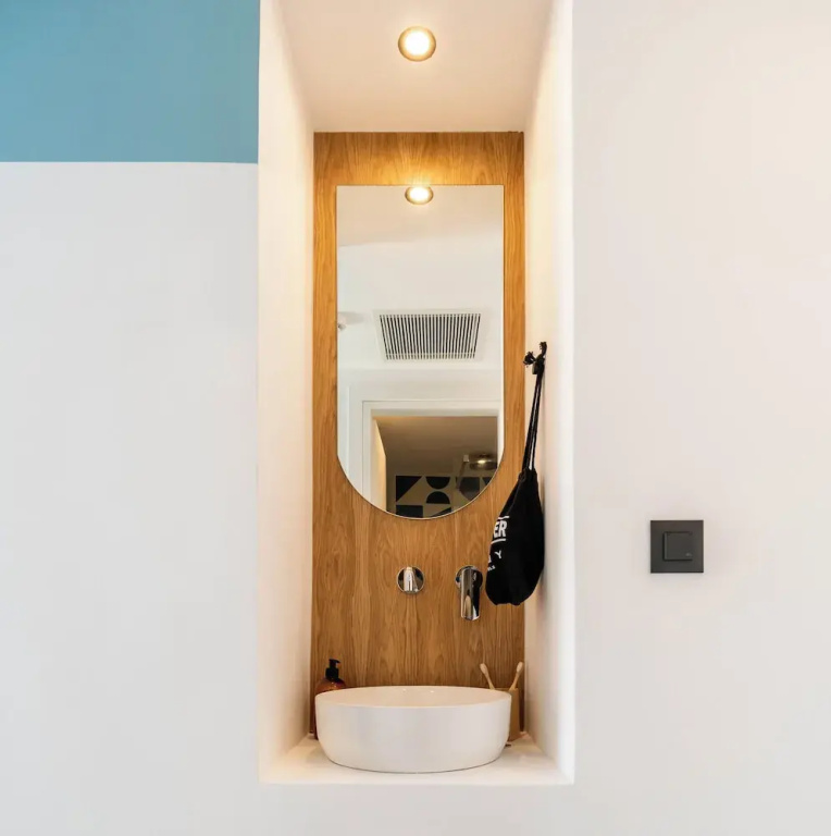 Standard room with pool view