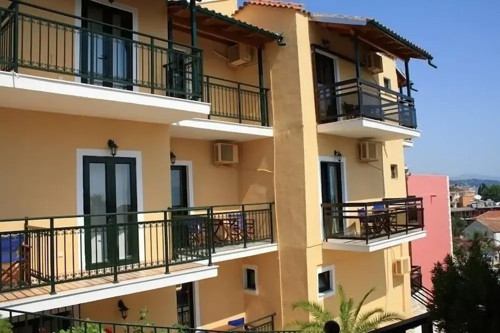 Kerkyra Studios / Mythos Apartments