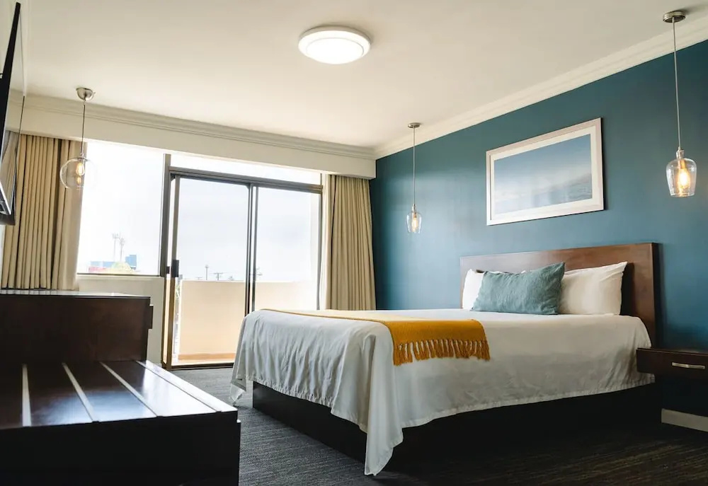 Standard Double room with balcony (full double bed)