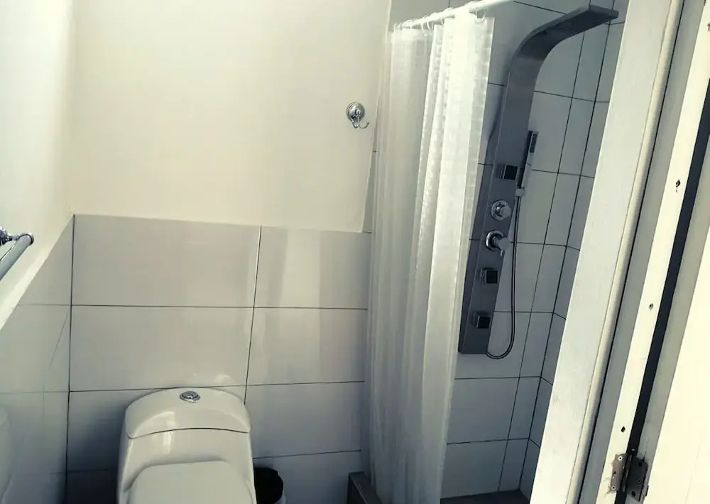 Comfort room