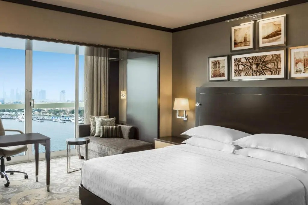 Sheraton Dubai Creek Hotel & Towers - Chambres