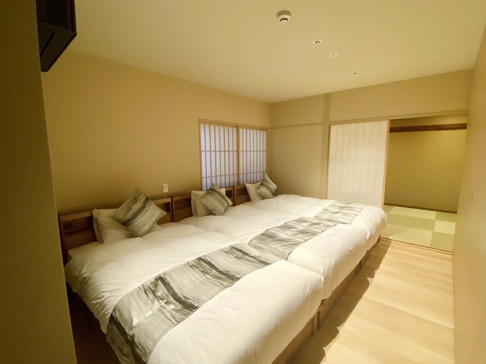 Отель Stay SAKURA Tokyo Asakusa Yokozuna Hotel в Токио