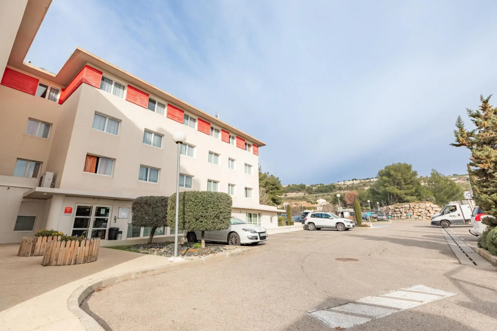 Park And Suites Marseille Airport