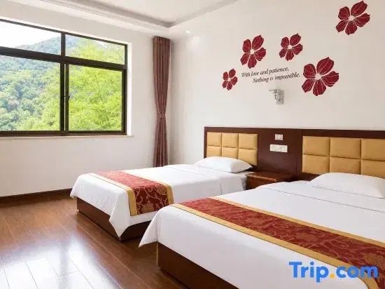 Standard Double room with canal view (twin beds)