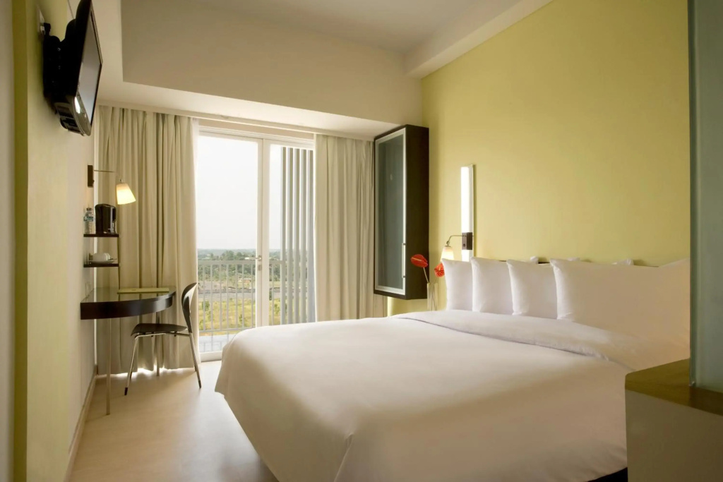 Hotel Santika BSD City Serpong - фото 5