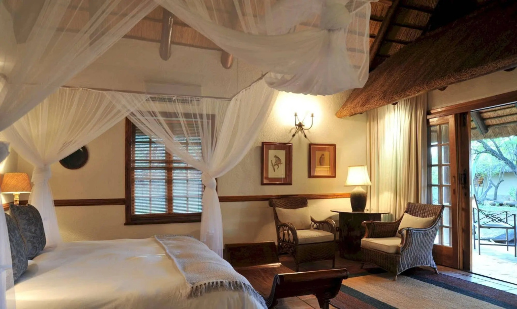 Thornybush Waterside Lodge