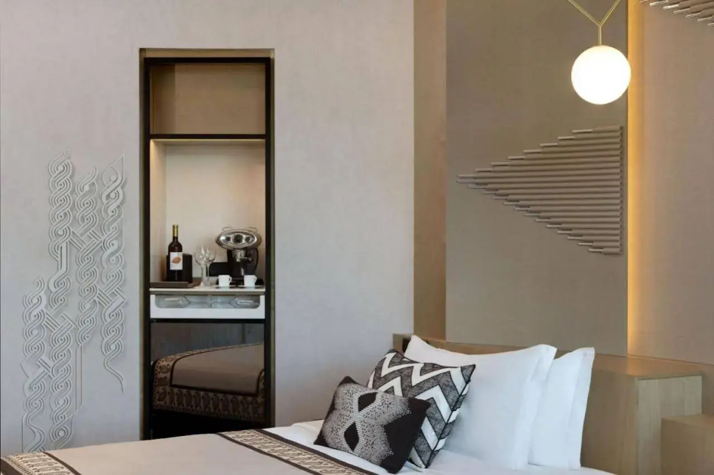 Paragraph Freedom Square, A Luxury Collection Hotel, Tbilisi — фото 7