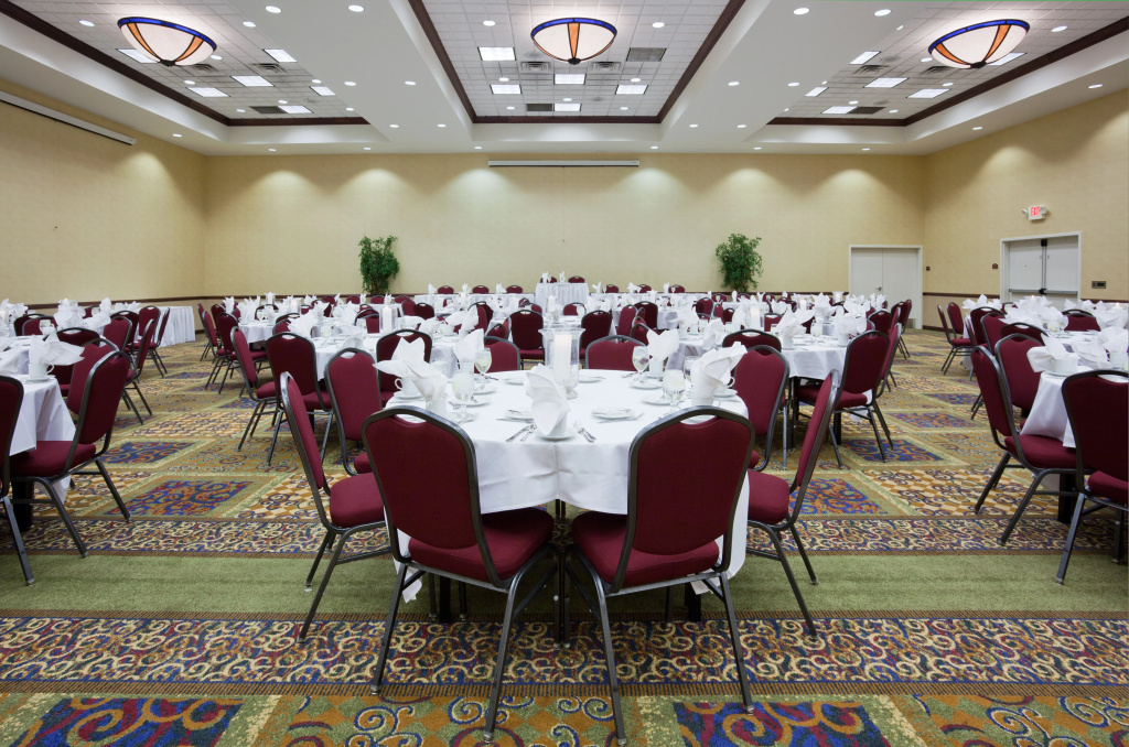 Holiday Inn & Conference Center Marshfield by IHG - Général