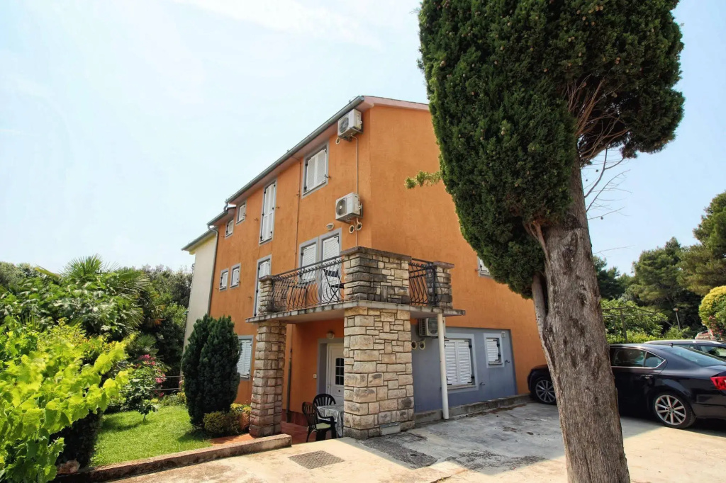 Apartments Villa Borik