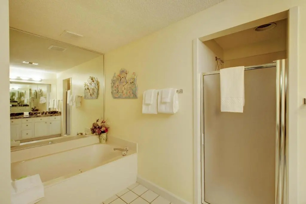 Tides at Top'sl Beach Resort by Panhandle Getaways - Chambres