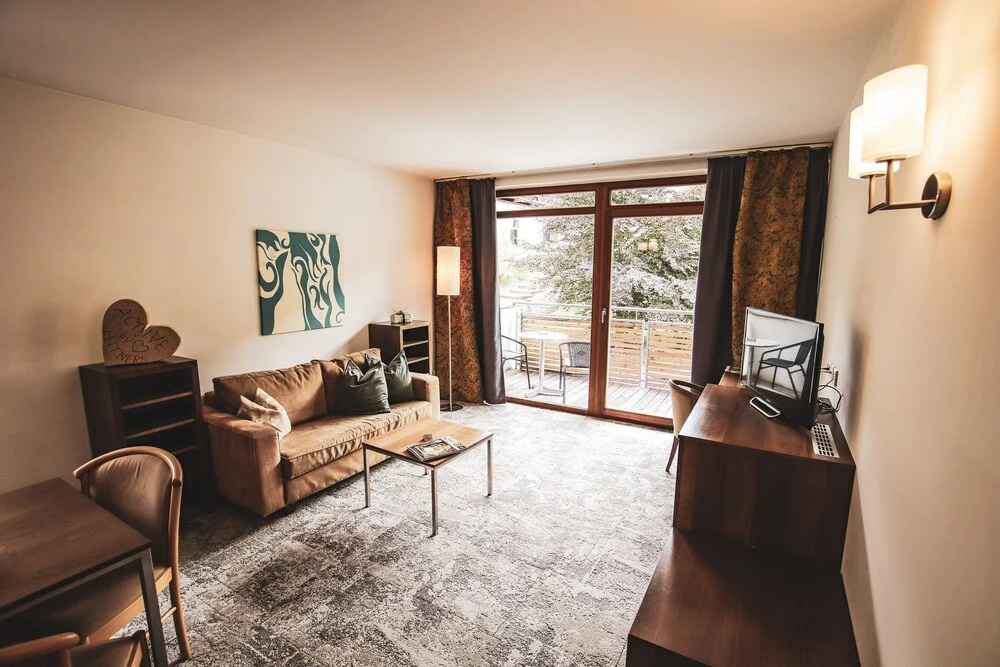 2 Bedrooms Suite with mountain view