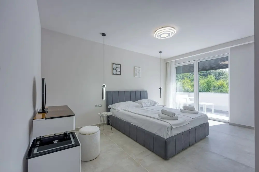 Villa Samara with Pool — 3