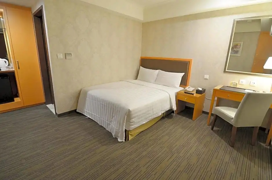 Economy no Windows Double room (full double bed)