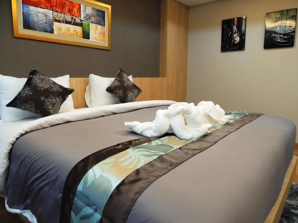 Superior Double room with balcony (full double bed)