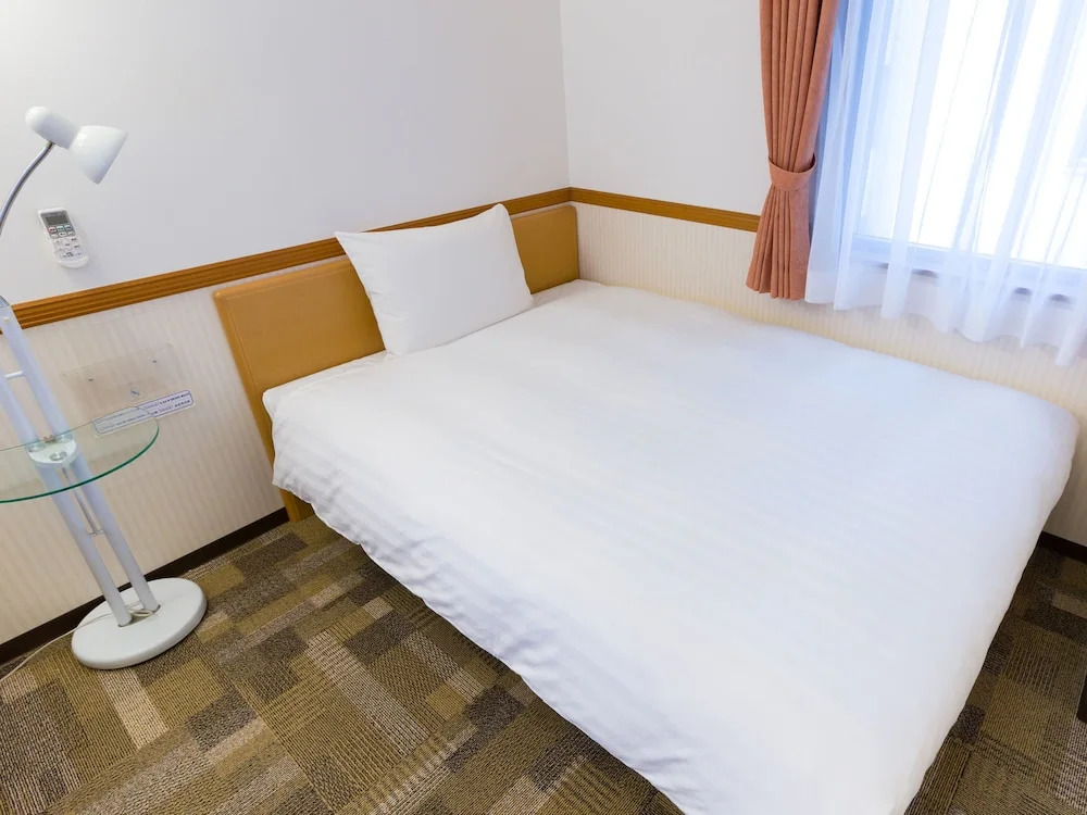 Двухместный номер Premium двуспальная кровать в Toyoko Inn Okinawa Naha Omoromachi Ekimae