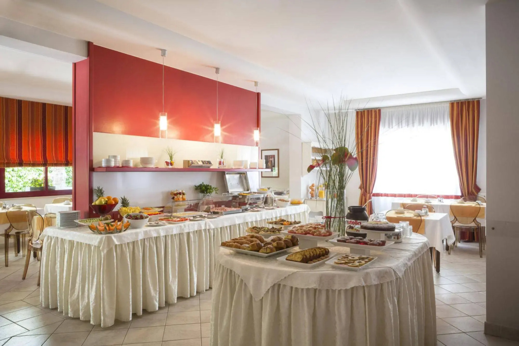 Hotel photo 8