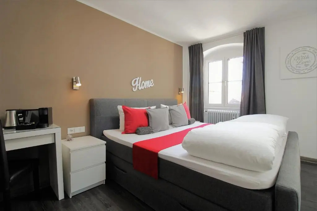 Economy Double room (full double bed)