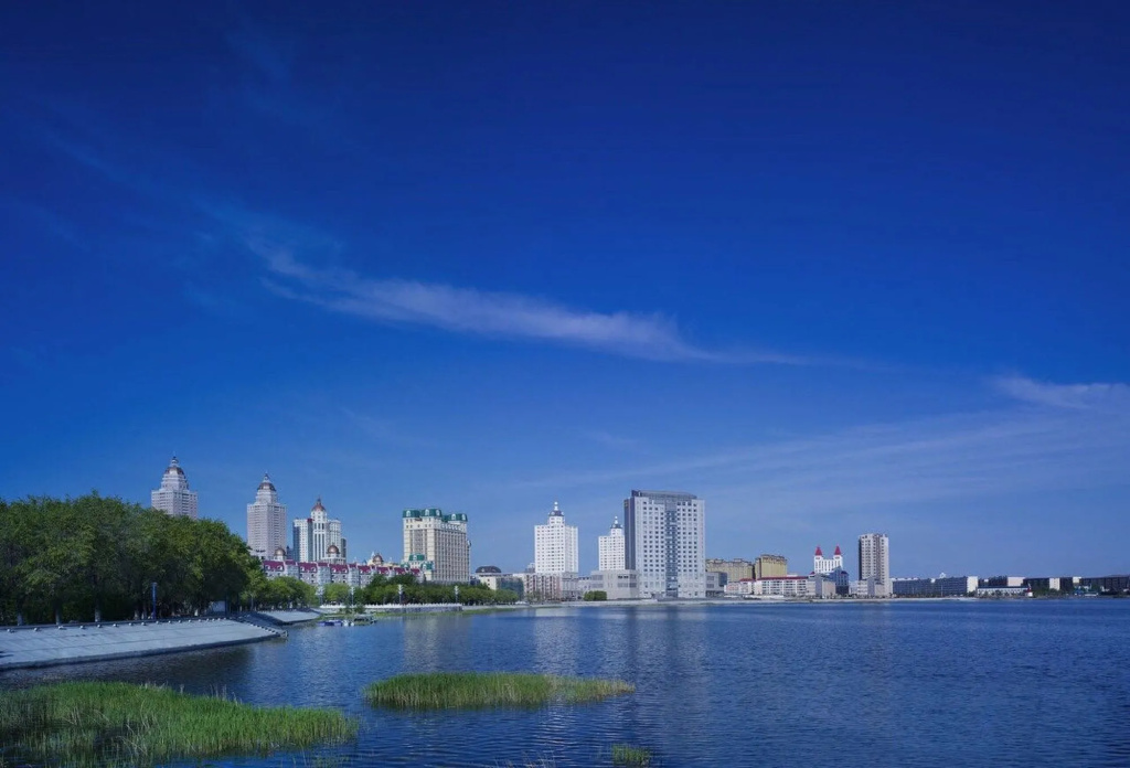 Beach & Waterfront