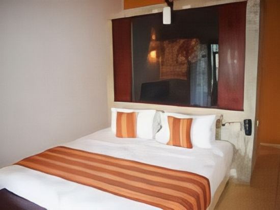 Thilanka Hotel