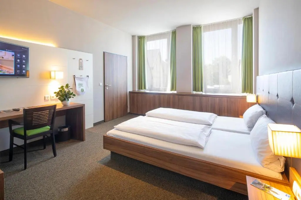 Standard Double room (full double bed)