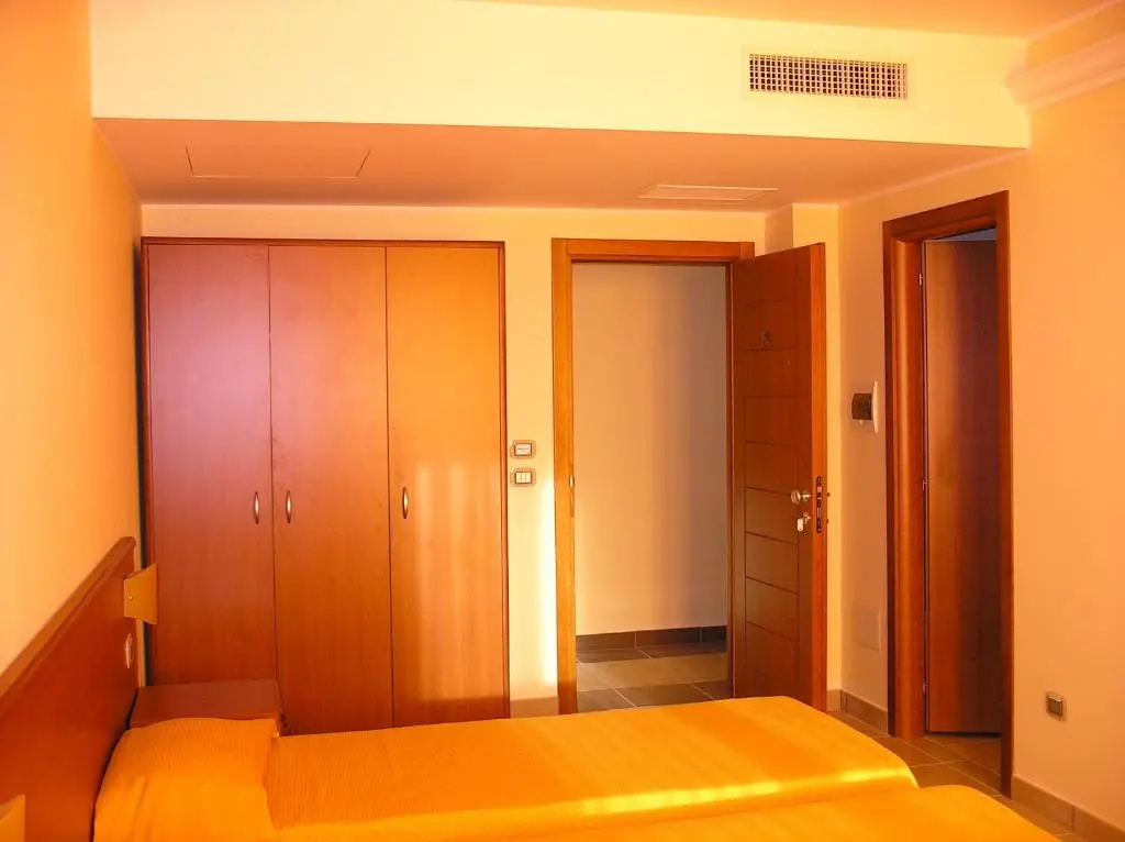 Standard Triple room with mountain view