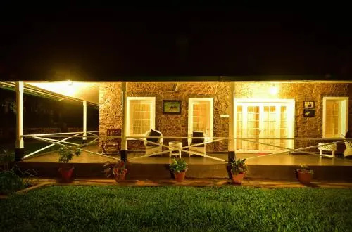 Monica Garden Bungalow