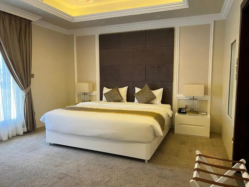 Deluxe Suite