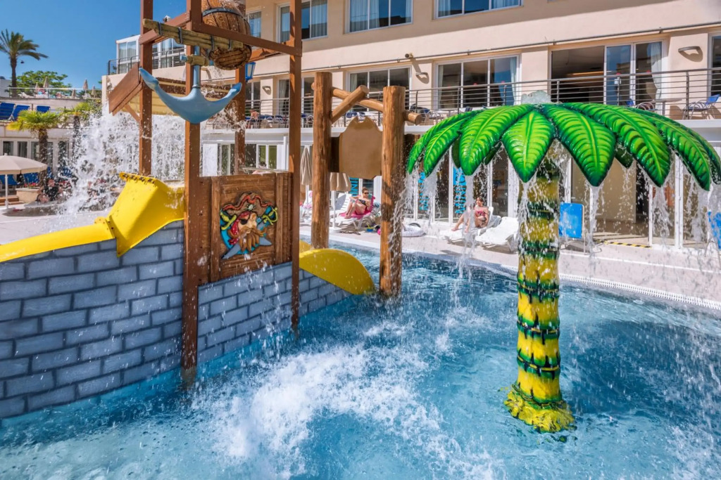 Hotel Oasis Park Splash photo 21