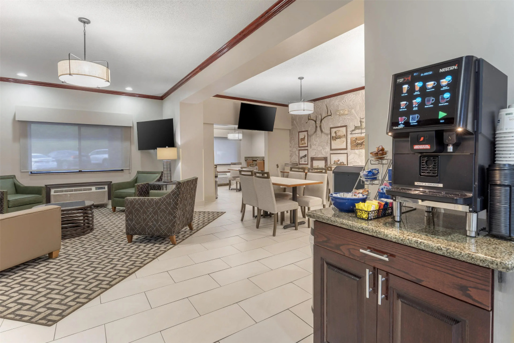Best Western Plus Executive Inn - фото 23