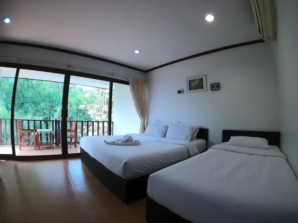 Superior Triple room with balcony
