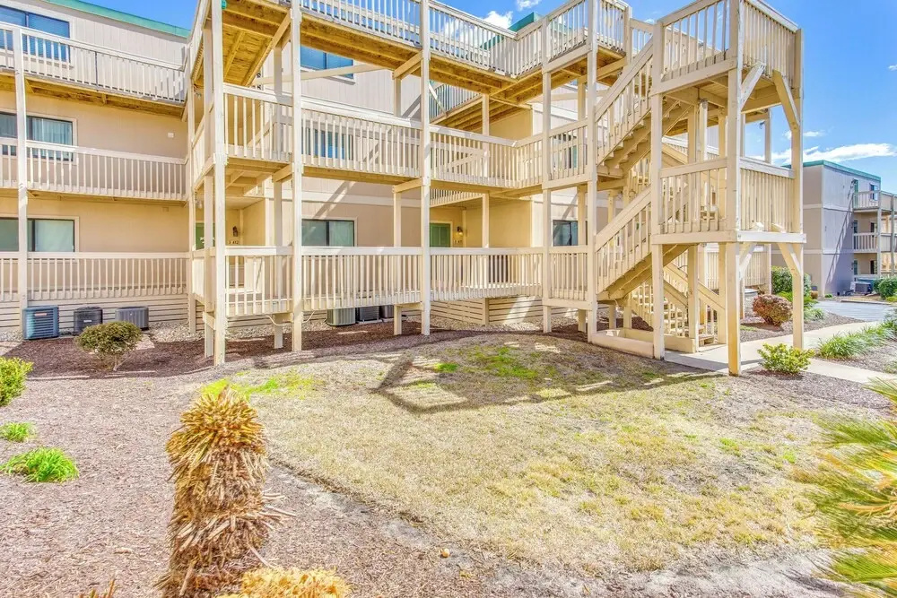 Walk to Beach + Pier: Quiet Condo in Myrtle Beach