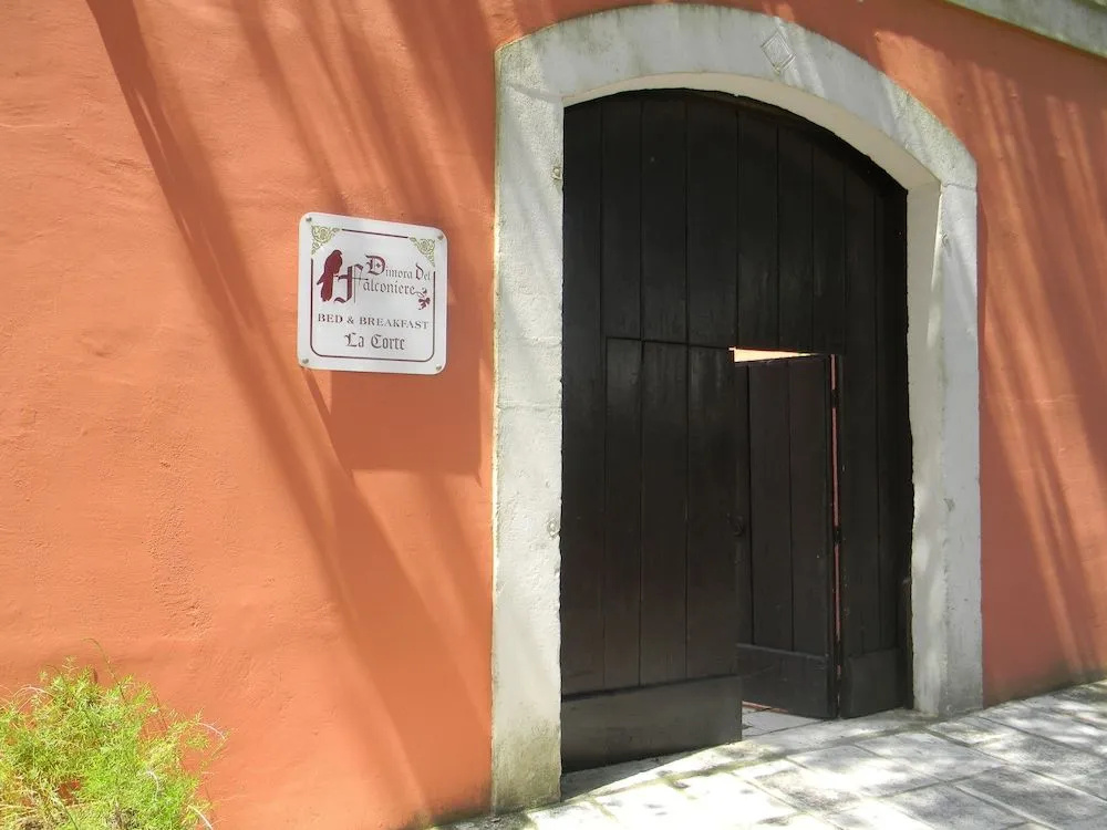 Dimora Del Falconiere B&B - фото 1