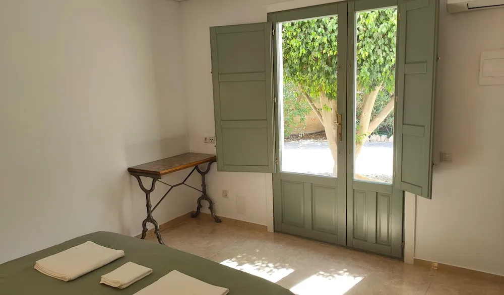 Comfort room