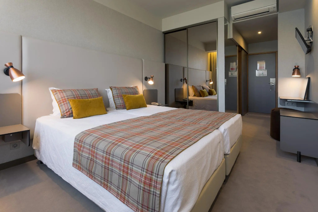 Superior Double room (full double bed)
