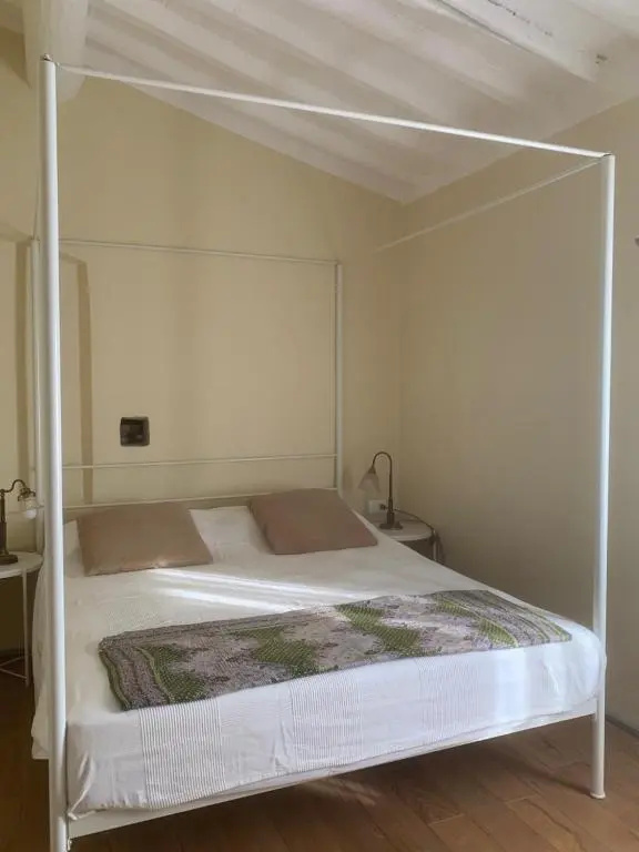 Standard Double room with garden view (full double bed)